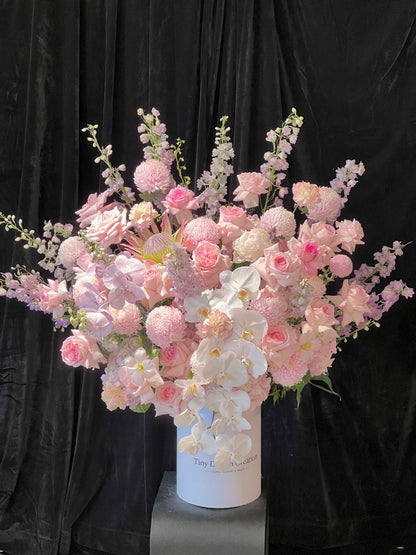 Love's Ambition - Luxury Table Arrangement  许我耀眼豪华版桌花